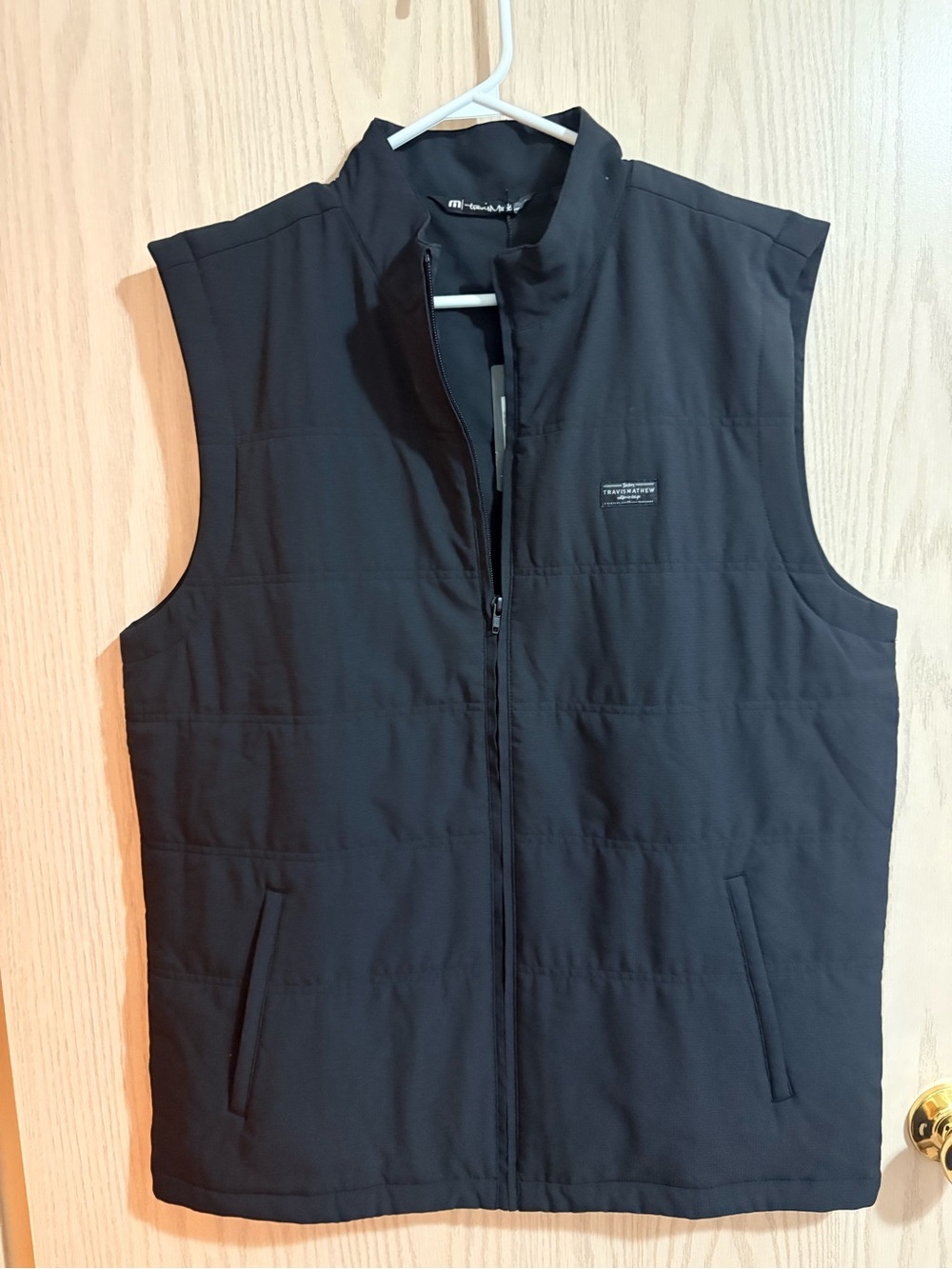 NWT TravisMathew Men's Interlude Full Zip Puffer Golf Vest Black L